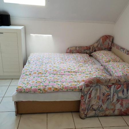 Leander Apartman Balatonlelle Exterior foto