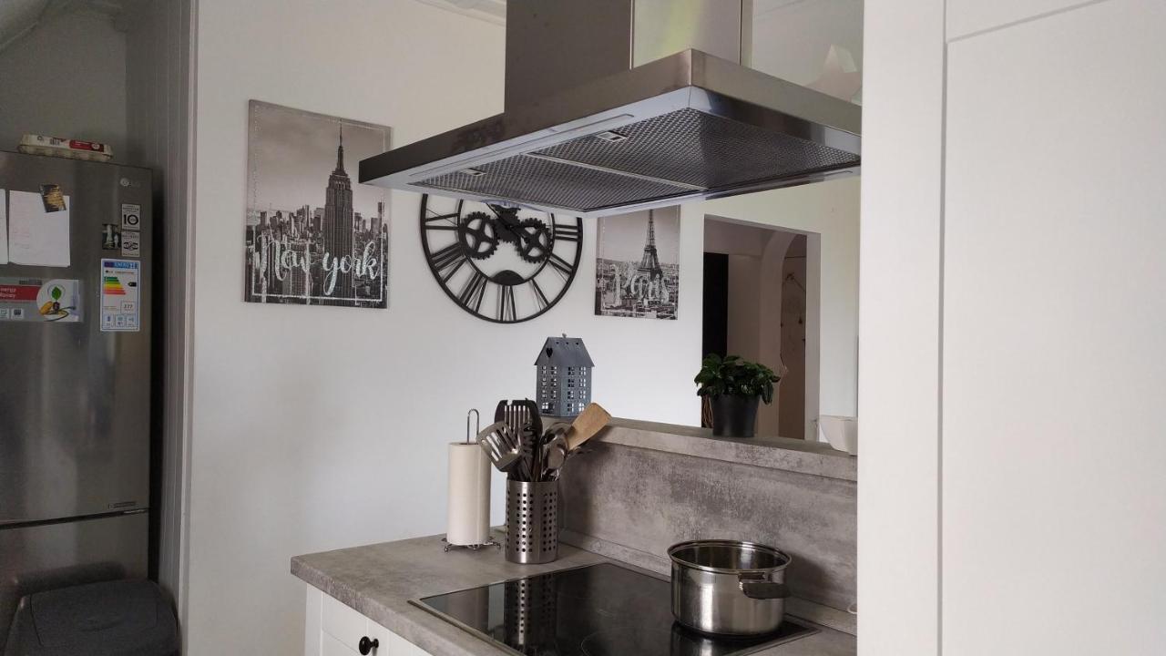 Leander Apartman Balatonlelle Exterior foto