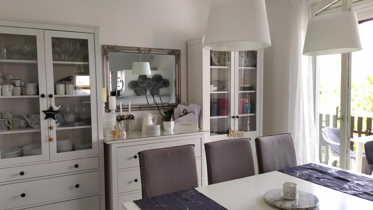 Leander Apartman Balatonlelle Exterior foto