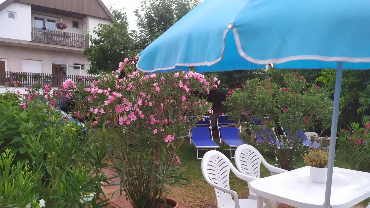 Leander Apartman Balatonlelle Exterior foto